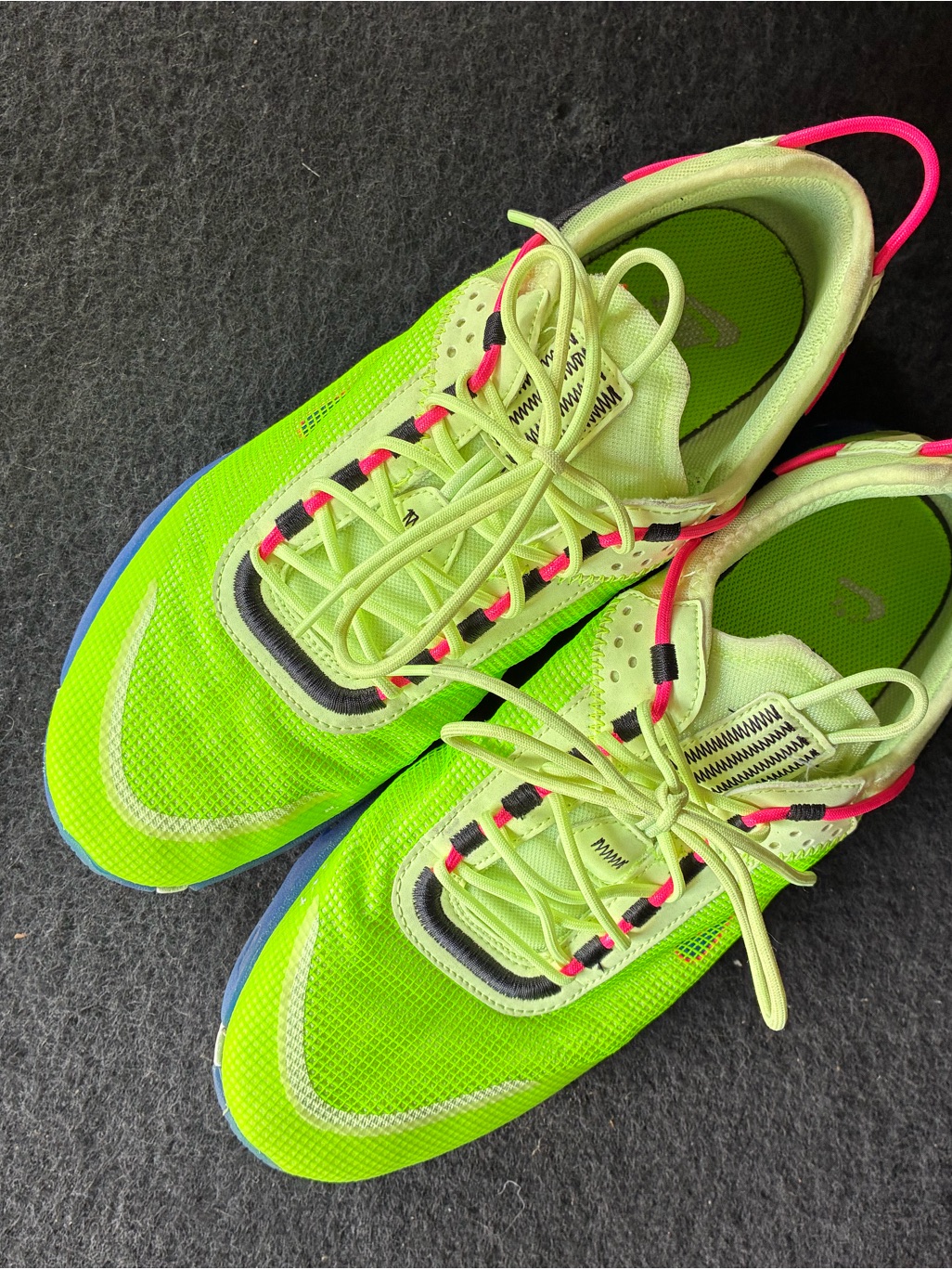 Nike React Live Premium Barely Volt/Electric Green/Hyper Pink/Hyper Royal